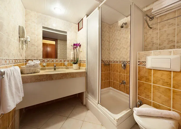 Golden Age Crystal Otel 4*