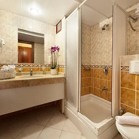 Golden Age Crystal Hotel 4*